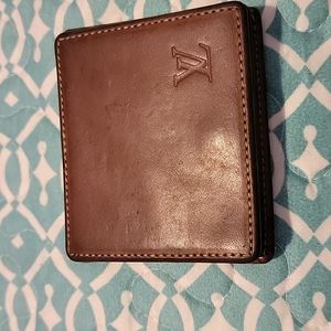 Vintage Louis Vuitton Coin Purse. This will stand out!!